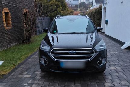 Ford Kuga 156.221 km 16.499 &euro; Alsdorf 57518