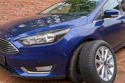 Ford Focus 172.336 km 4.890 &euro; Chemnitz 09116
