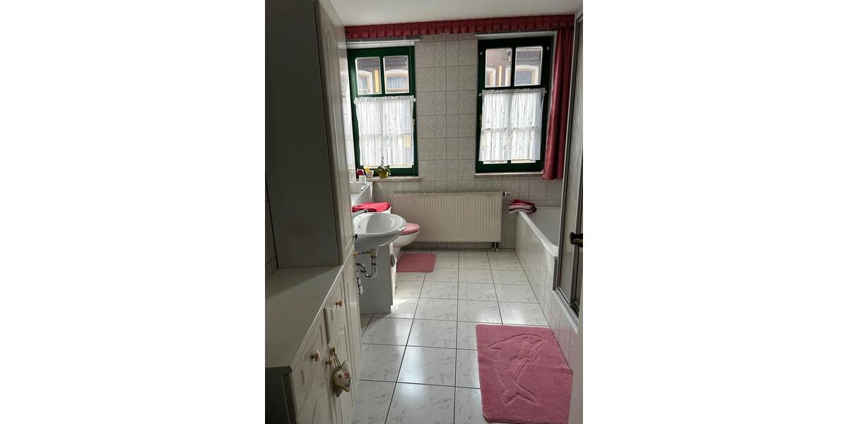 Etagenwohnung Schmalkalden - 3 Zimmer, 80 m&sup2;, 84.000&euro; | Angebot:26286411