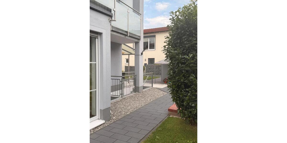 Reihenhaus Obertraubling - 7 Zimmer, 225 m&sup2;, 780.000&euro; | Angebot:27115188