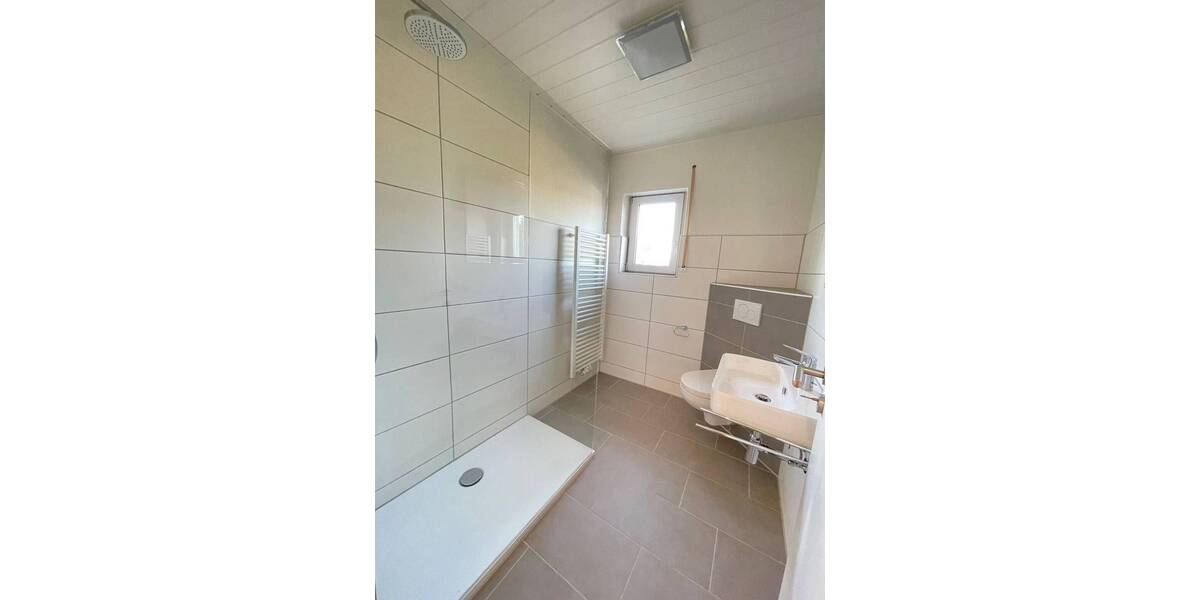 Einfamilienhaus Langenzenn - 6 Zimmer, 130 m&sup2;, 1.495&euro; | Angebot:25984081