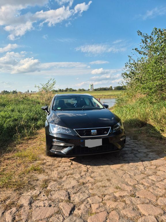 Seat Leon 99.000 km 16.400 € Dresden 01156