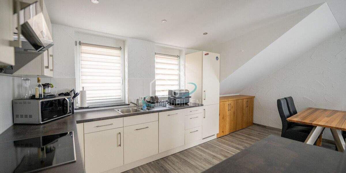 Modernisiertes Zweifamilienhaus mit großem Garten und flexibler Nutzung 6 zimmer