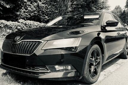 Skoda Superb 144.000 km 14.790 &euro; Dülmen 48249