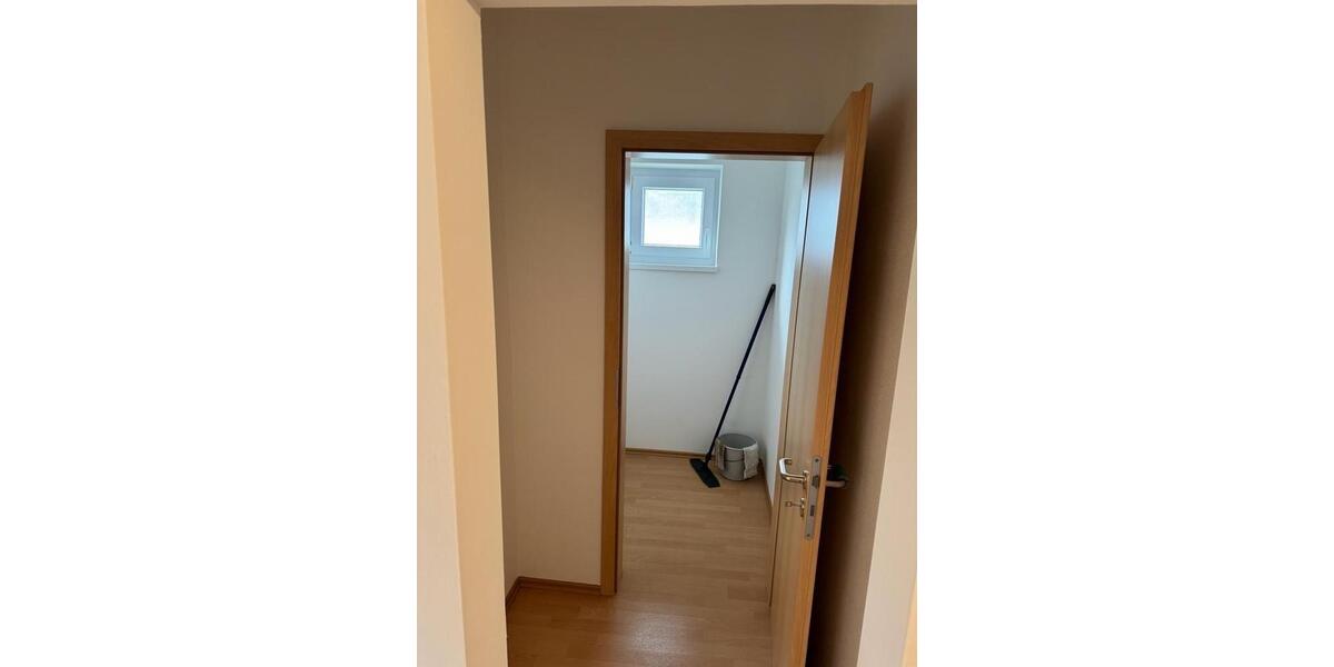 Einfamilienhaus Möckmühl - 9 Zimmer, 200 m&sup2;, 580.000&euro; | Angebot:27048818