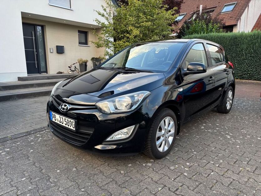 i20