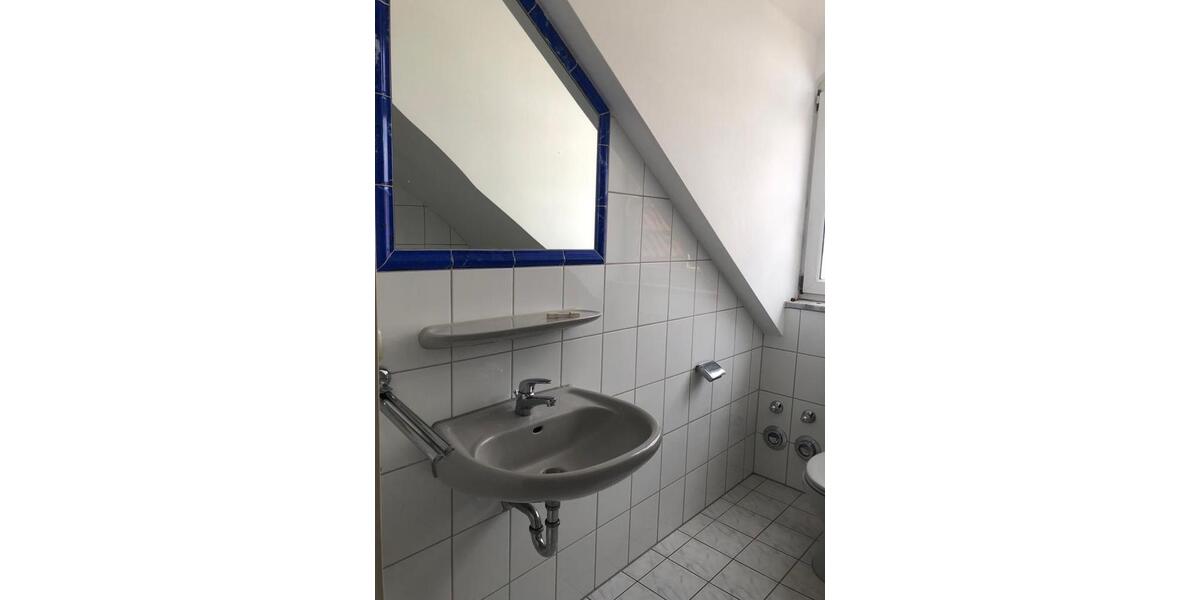 Dachgeschoßwohnung Ruhstorf an der Rott - 2 Zimmer, 50 m&sup2;, 449&euro; | Angebot:25915911
