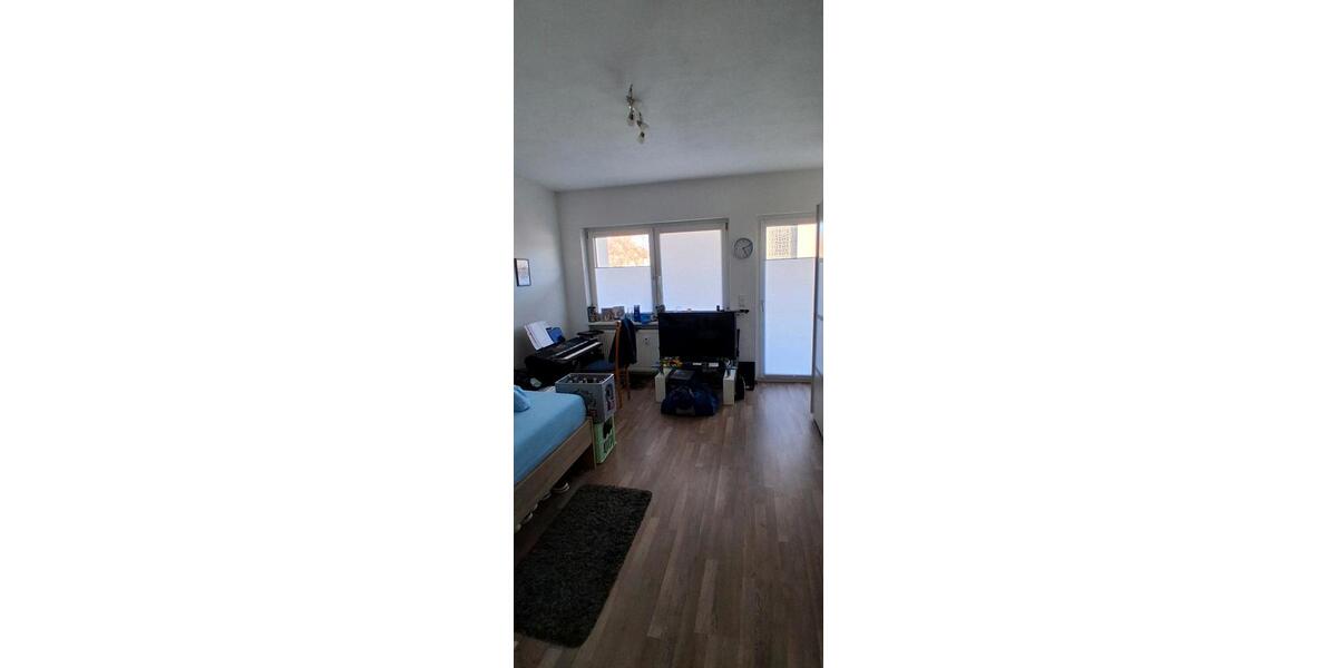Erdgeschoßwohnung Neumarkt in der Oberpfalz Altenhof - 3.5 Zimmer, 94 m&sup2;, 1.050&euro; | Angebot:26375372