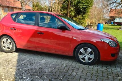 Hyundai i30 176.704 km 3.150 &euro; Welden 86465