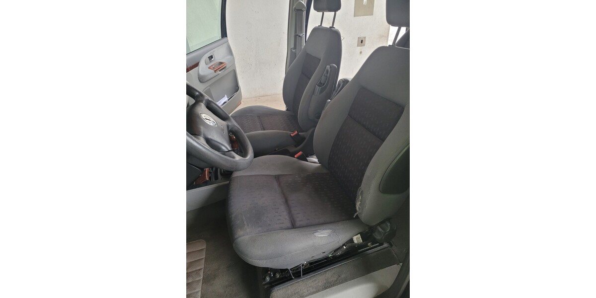 VW Sharan 127.000 km 1.650 &euro; Neuenburg am Rhein 79395