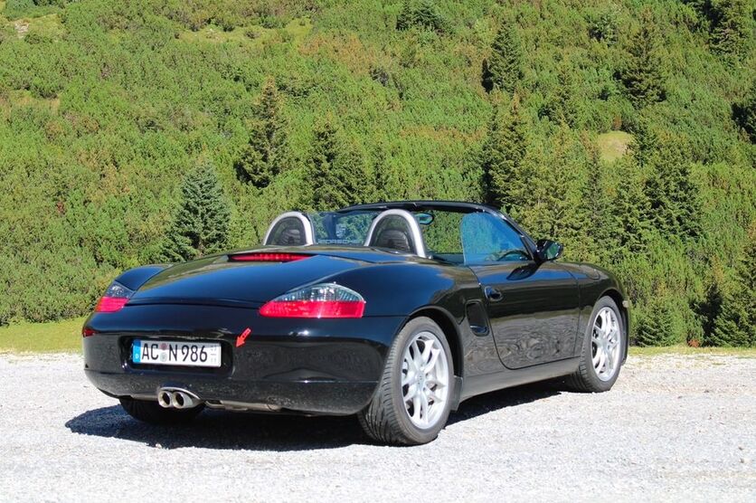 Porsche Boxster 233.232 km 12.500 € Aachen 52080
