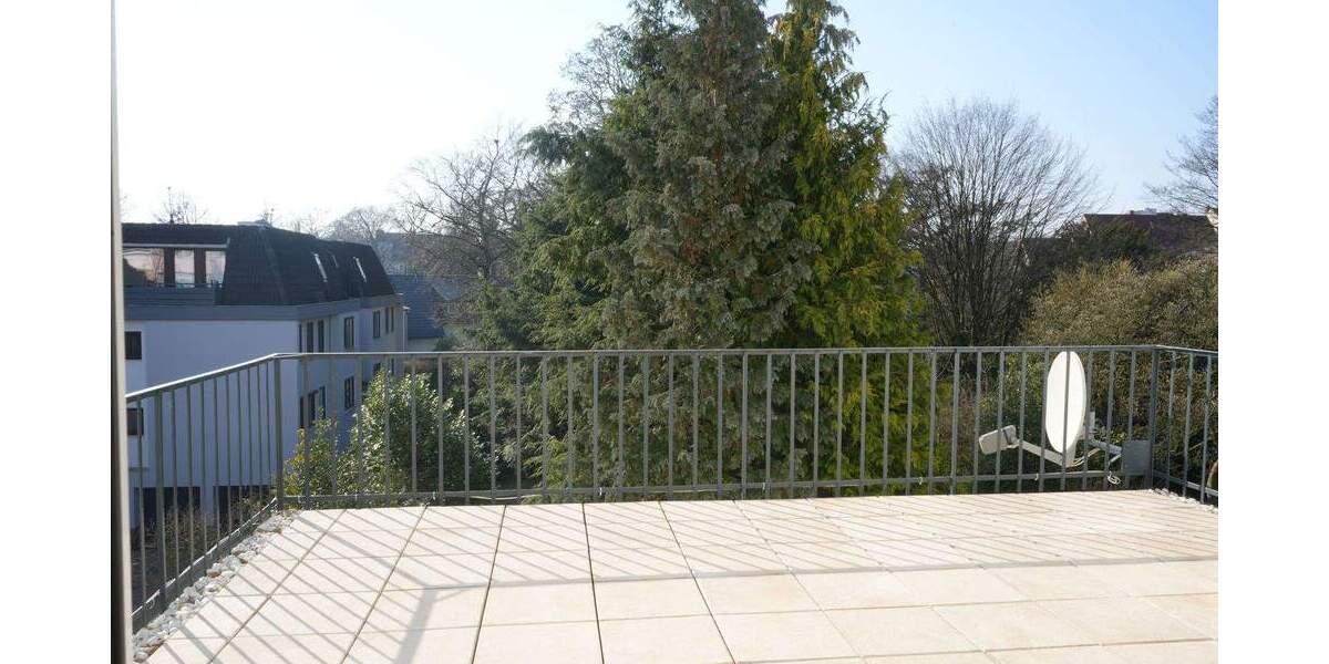 Etagenwohnung Bremen Schwachhausen - 4 Zimmer, 115 m&sup2;, 1.490&euro; | Angebot:25390864