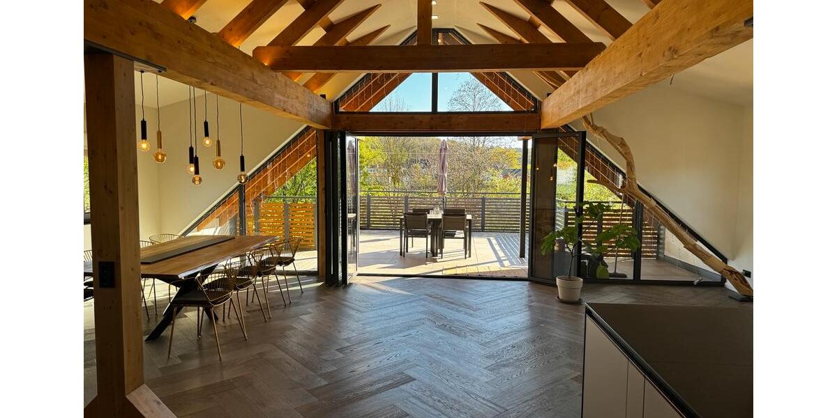 Dachgeschoßwohnung Stegaurach - 5 Zimmer, 180 m&sup2;, 2.300&euro; | Angebot:26288325