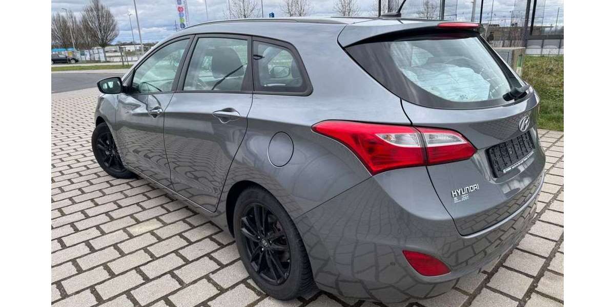 Hyundai i30 105.000 km 7.999 &euro; Friedrichsdorf 61381