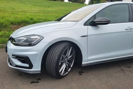 VW Golf 65.000 km 30.999 € Neukirchen 34626