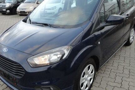 Ford Tourneo Courier 89.000 km 8.900 &euro; Ahrensburg 22926