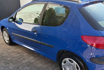 Peugeot 206 79.500 km 2.099 &euro; Kahl am Main 63796