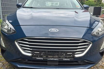 Ford Focus 121.000 km 9.000 &euro; Stuttgart 70439