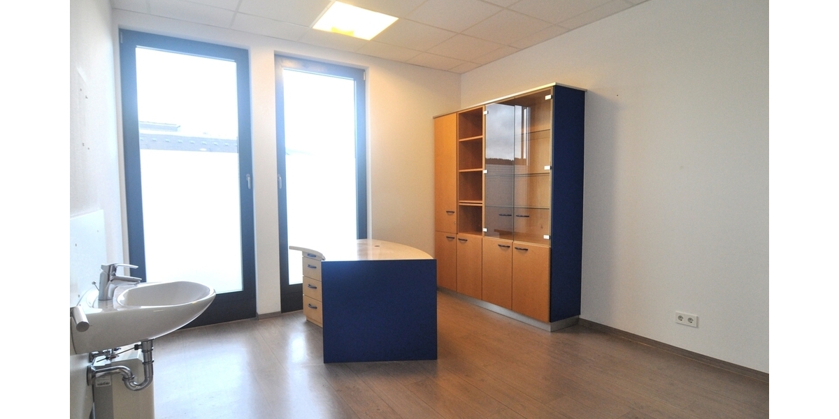 Praxisfläche mit Penthouse-Feeling im Ärztehaus - Gewerbeobjekt Königstein | Angebot:26339473