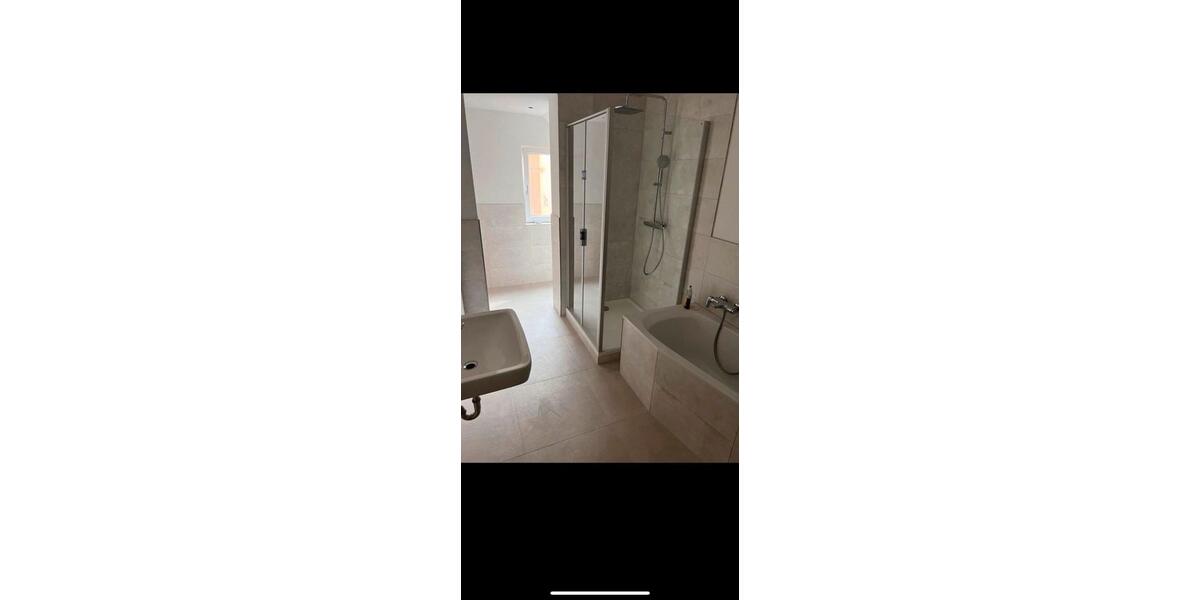 Erdgeschoßwohnung Waltershausen - 5 Zimmer, 113 m&sup2;, 950&euro; | Angebot:26687837