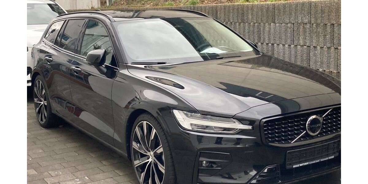 Volvo V60 8.900 km 41.100 &euro; Weilerbach 67685