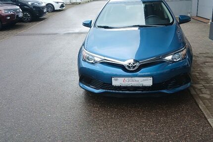 Toyota Auris 45.000 km 11.900 &euro; Villingen-Schwenningen 78056