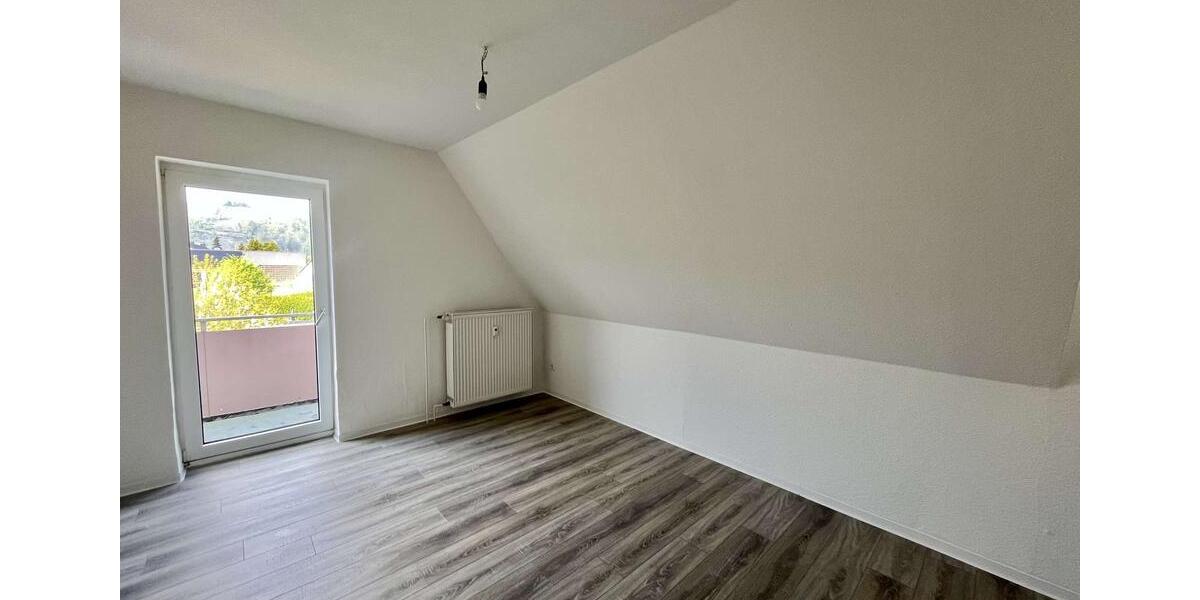 Dachgeschoßwohnung Plettenberg - 1 Zimmer, 36 m&sup2;, 275&euro; | Angebot:26262448