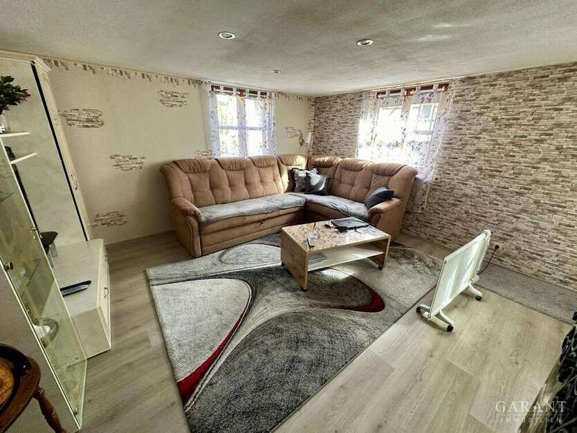 Haus zum Kaufen in Weikersheim 164.000 € 190 m²