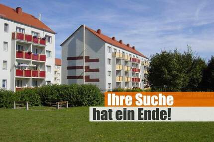 Wohnung mit Blick ins Grüne sucht Familie !! Frisch renoviert! 4 zimmer