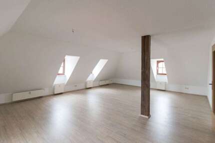 Wohnung Löbau - 4 Zimmer, 110 m&sup2;, 665&euro; | Angebot:27143829