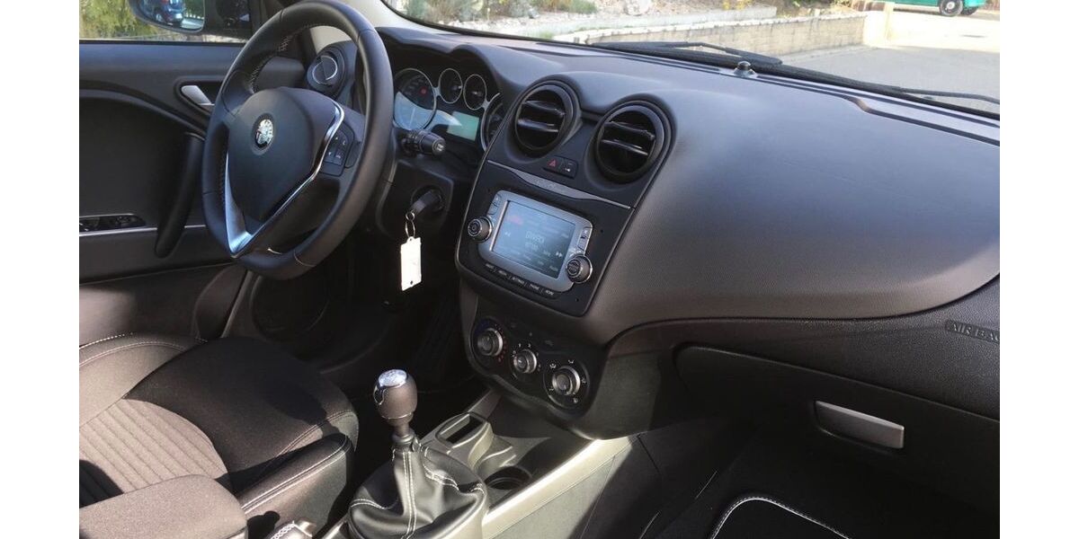 Alfa Romeo MiTo 18.000 km 8.555 &euro; Gaggenau 76571