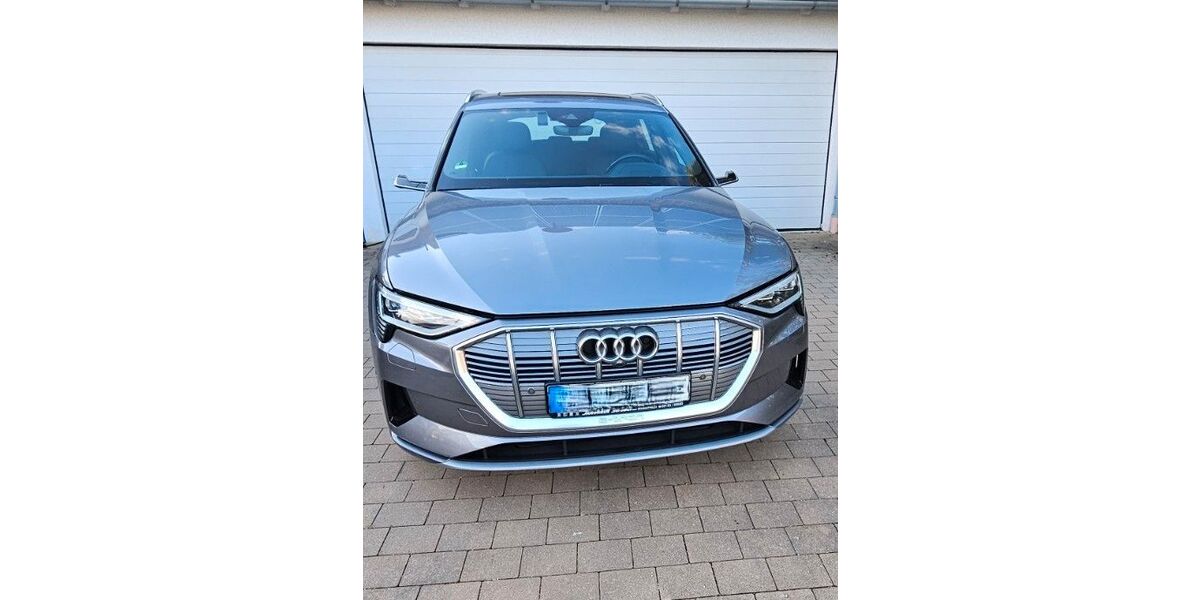 Audi e-tron 72.431 km 27.900 &euro; Lauf an der Pegnitz 91207