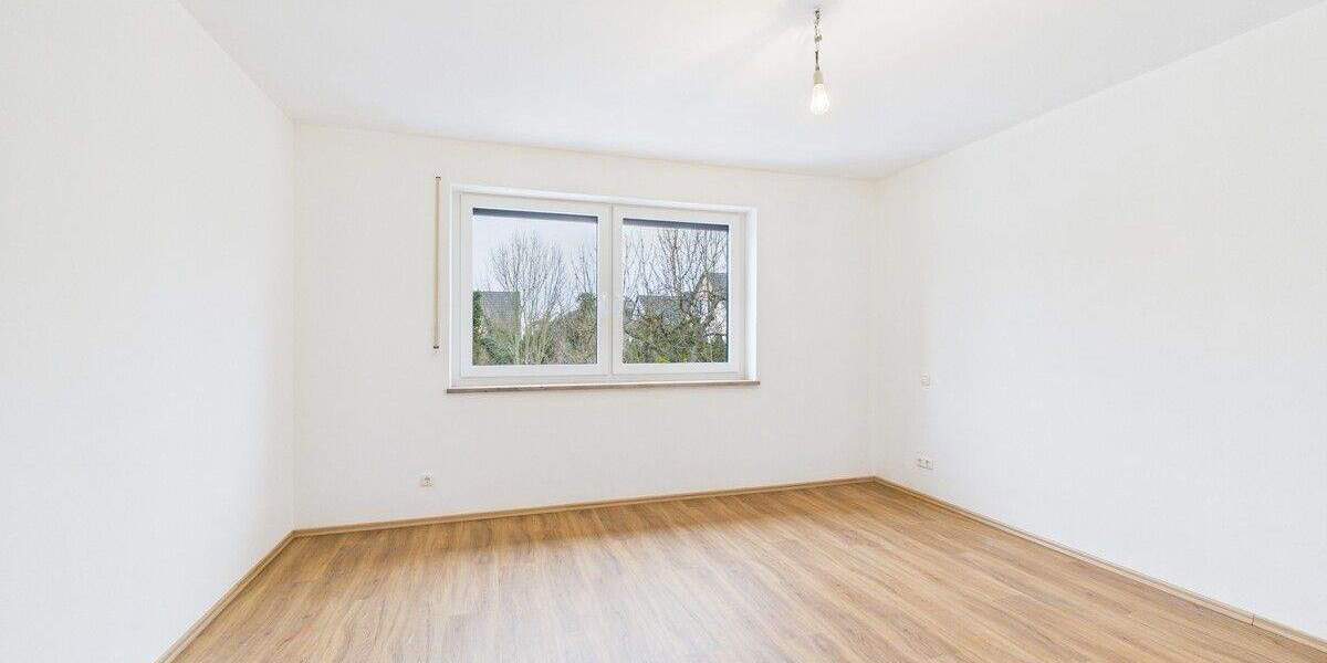 Etagenwohnung Regensburg / Reinhausen Reinhausen - 4 Zimmer, 100 m&sup2;, 1.300&euro; | Angebot:24992627
