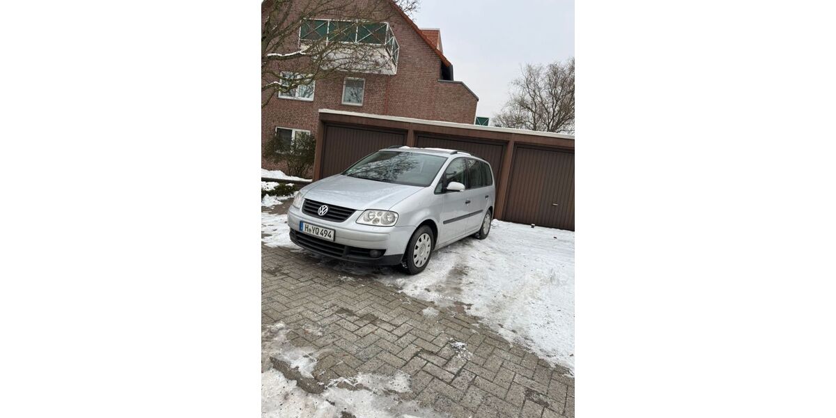 VW Touran 236.000 km 2.900 &euro; Hannover 30165
