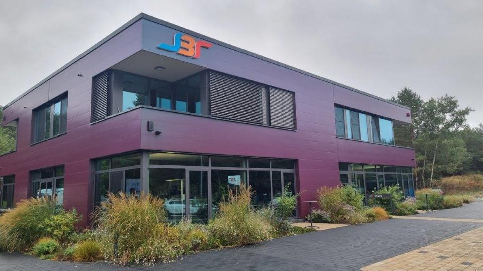 Modernes Büro in einem neuwertigen Firmengebäude, in Borkheide, bei Berlin, zu vermieten zimmer