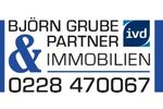 Einfamilienhaus mit großem reizvollem Grundstück und 2 Garagen in Königswinter