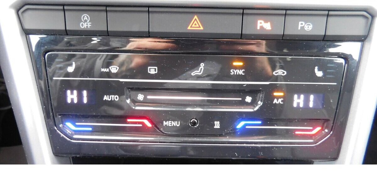 VW T-Roc 1.5 Life TSI BMT Navi Klima 34.000 km 23.690 &euro; Vordorf 38533