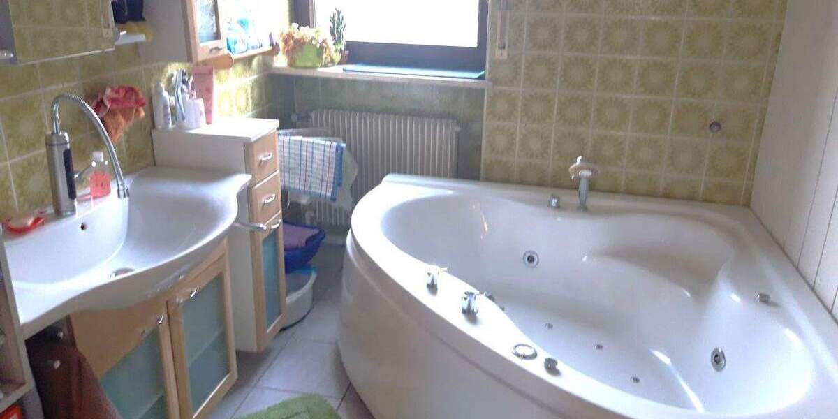 Einfamilienhaus Schnaittenbach - 4 Zimmer, 132 m&sup2;, 250.000&euro; | Angebot:25770125