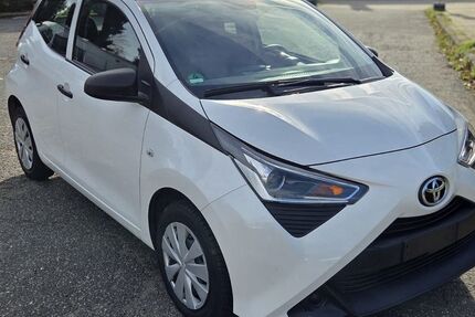 Toyota Aygo (X) 86.900 km 7.450 &euro; Erftstadt-Lechenich 50374