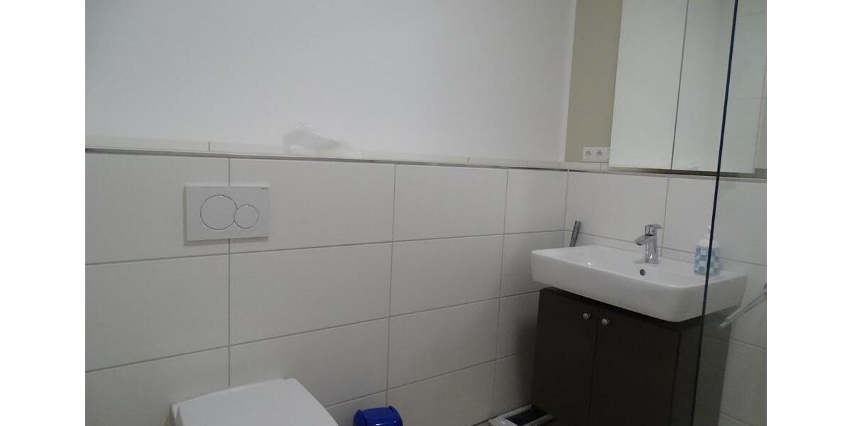 Etagenwohnung Niederkassel - 1 Zimmer, 30 m&sup2;, 870&euro; | Angebot:26375131