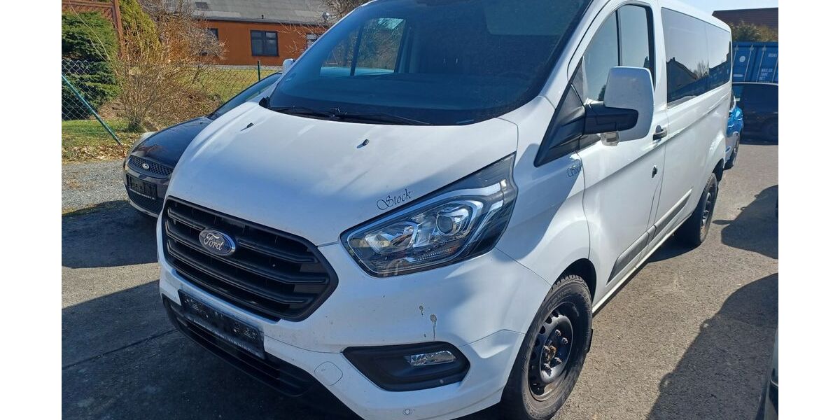 Ford Transit Custom 64.600 km 25.990 &euro; Wiesau 95676
