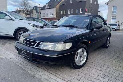 Saab 900