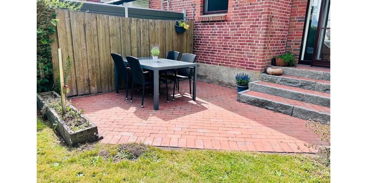 Doppelhaushälfte Flensburg - 3 Zimmer, 100 m&sup2;, 250.000&euro; | Angebot:25590229