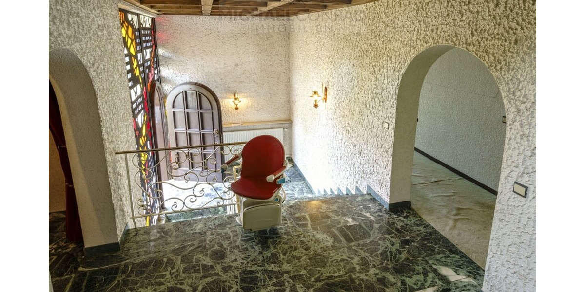 Exklusives Wohnen in bester Lage – Architektenhaus mit Wellnessbereich und großer Einliegerwohnung - Einfamilienhaus Schmelz | Angebot:27368464