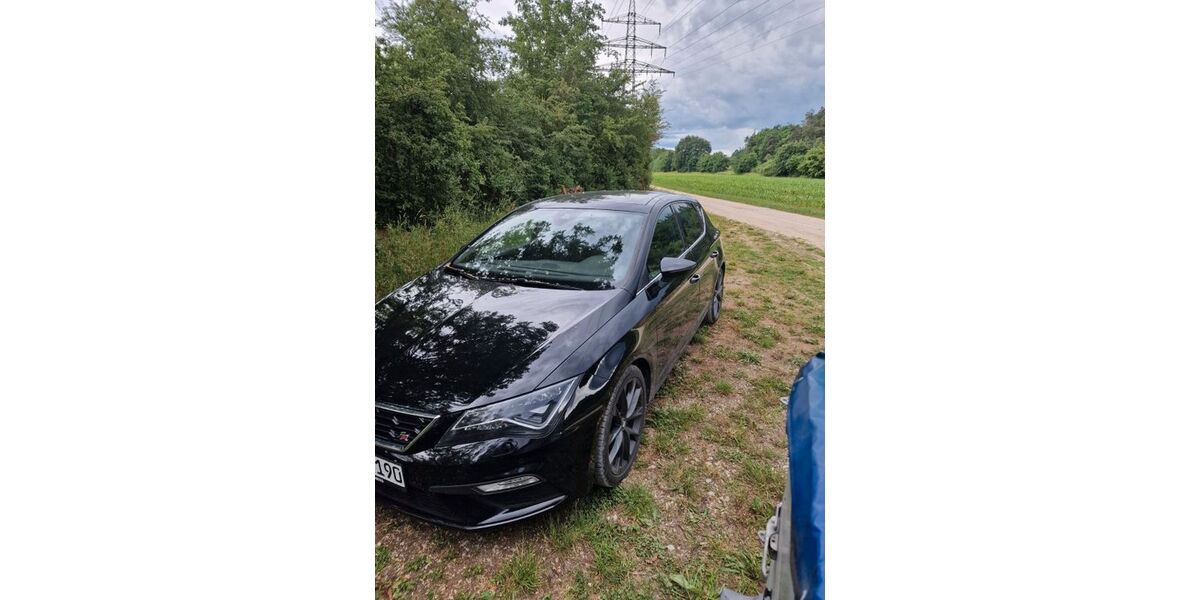 Seat Leon 93.381 km 18.500 &euro; Straßgiech 96110