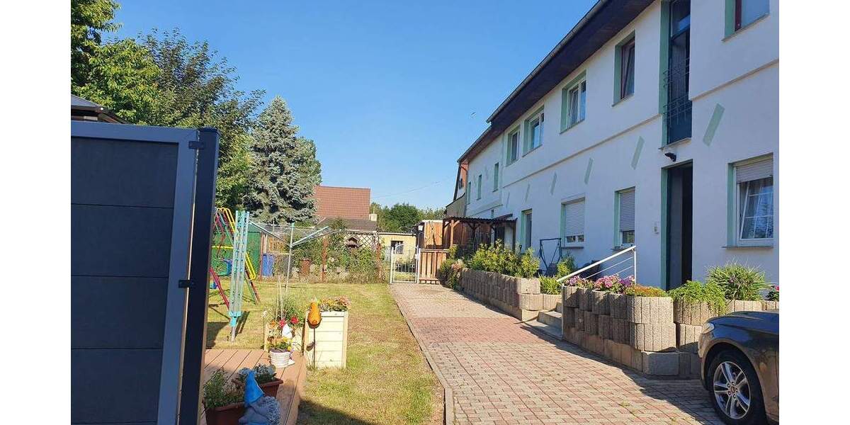 Etagenwohnung Teuchern Trebnitz - 1 Zimmer, 30 m&sup2;, 150&euro; | Angebot:26418053