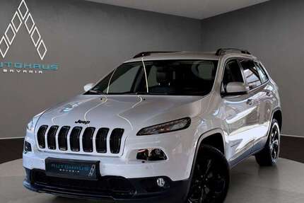Jeep Cherokee 82.000 km 16.900 &euro; Fürstenfeldbruck 82256