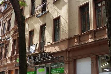 Erstbezug nach Kernsanierung – 2-Zimmer-Wohnung mit Balkon (92 m²) im Herzen von Worms zimmer