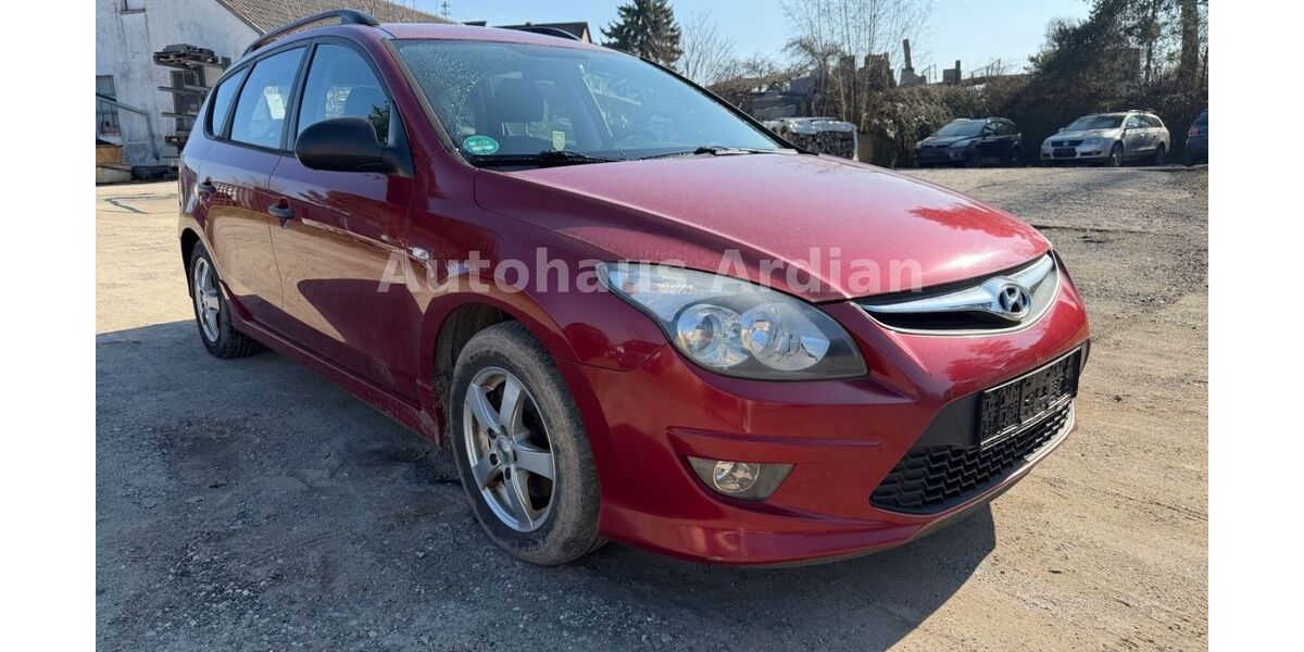 Hyundai i30 181.013 km 2.999 &euro; Kirchberg 55481