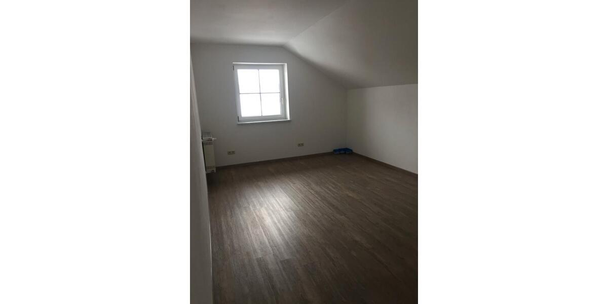 Etagenwohnung Obernzell - 4 Zimmer, 120 m&sup2;, 790&euro; | Angebot:26567517